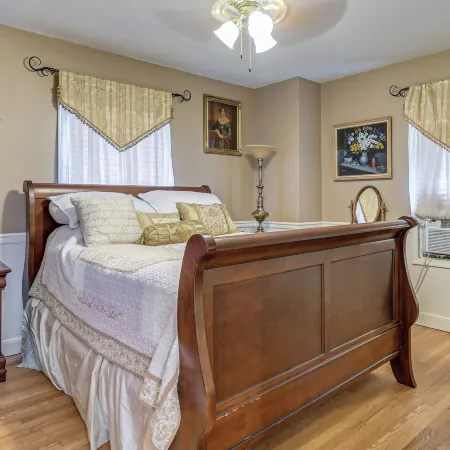 Near Hospitals & Marshall University! Cozy Cottage