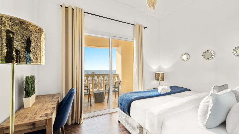 FIRST CLASS | Studio | Panoramic Sea Views