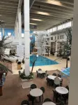 Seven Oaks Hotel Regina, SureStay Collection by Best Western - Pool