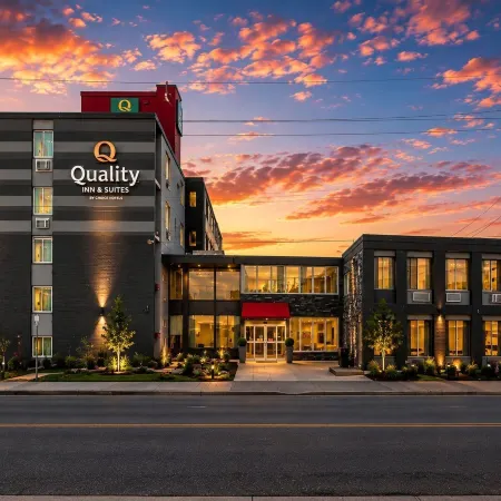 Quality Inn & Suites Thunder Bay Downtown