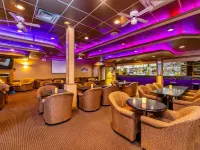 Quality Inn & Suites Hotels in High Level