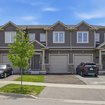 Modern Comfort Home Backing Pondside in Niagara