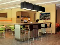 Hampton Inn by Hilton Barranquilla - bar