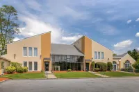 Best Western Plus the Inn at Hampton