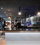Hotel & Suites le Dauphin Drummondville - bars