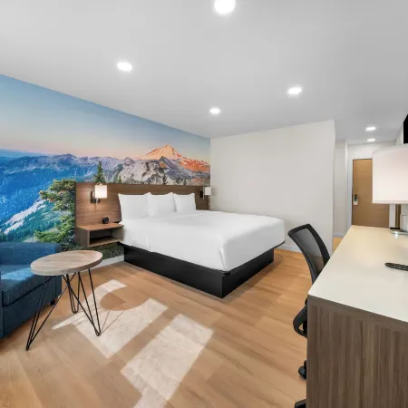 Clarion Pointe Kent - Seattle South