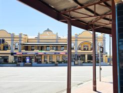 Cessnock Hotel, Hunter Valley