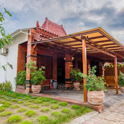 3 BR Java House Near Prambanan Temple - Griya Mandara Homestay 鄰近普拉奧桑寺的酒店