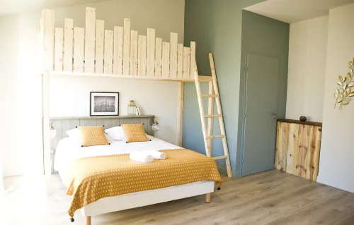 Georges Hostel & Café - Hostels