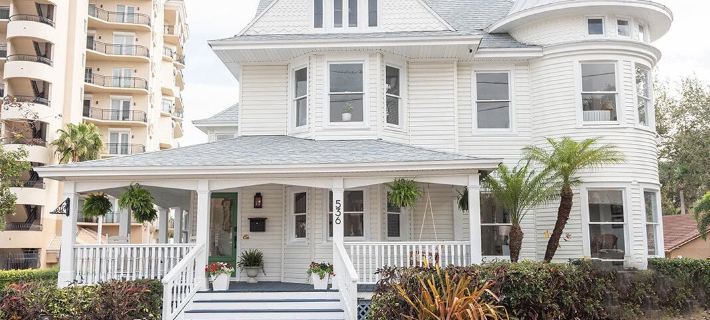 Parrish Grove Inn Hotels in Brevard County