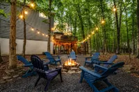 Poconos Group Retreat: Hot Tub.Fire Pit.Lake.Ski - Wifi