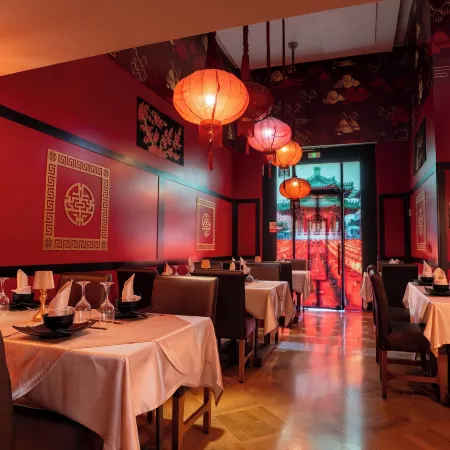 Intouriste Hôtel & Suites
