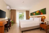 Eco Torarica - Kolam Renang