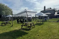 Pewsey Countryside Dome - Dog Friendly - Fire pit - 2-Star