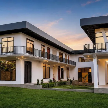 Aurica Hotels in Arumeru