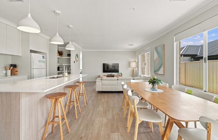 Discover Dunsborough Living