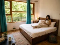 Loopin Mcleodganj - Mountain view