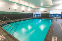 TownePlace Suites Hays - Swimmingpools