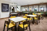 Fairfield Inn & Suites Queensbury Glens Falls/Lake George Area - WiFi