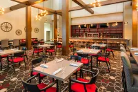 Four Points by Sheraton Bentonville - parking