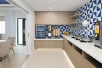 TownePlace Suites Wilmington/Wrightsville Beach - breakfast