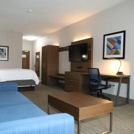 Holiday Inn Express & Suites ALBUQUERQUE AIRPORT by IHG