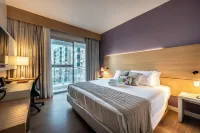 Stay Home Luxo | 1分鐘到貢薩加海灘 | 屋頂泳池、桑拿和健身房 - 游泳池