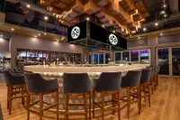 Sandman Signature Ottawa Airport Hotel - bar