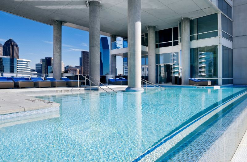 W Dallas photo 2