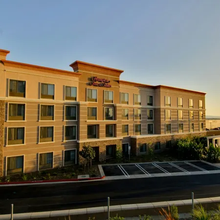 Hampton Inn & Suites Moreno Valley