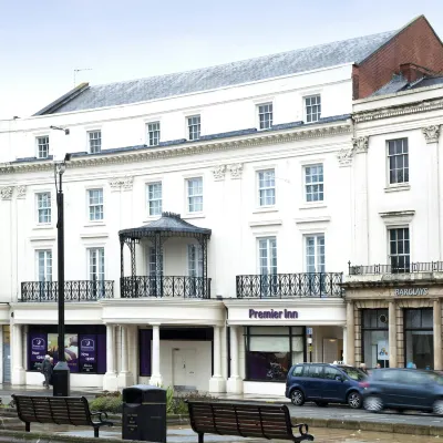 Premier Inn Leamington Spa Town Centre Hôtels à proximité de : Leamington Spa Tourist Information Centre