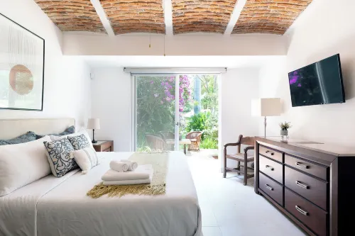 ANANA Villa Cristy 3BR Ajijic with Pool & Hot Tub - Pool