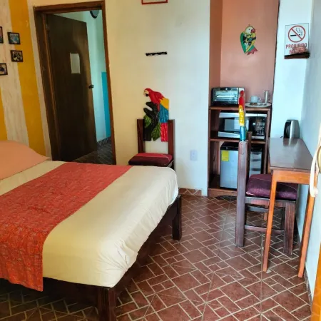 Cancun Guest House 1