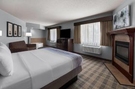 AmericInn by Wyndham Mankato Event Center