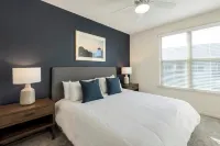Landing Stunning Studio, Courtyard, Gym - 4-Star