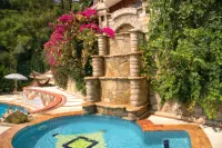 Villa Symbola - Kylpyammeita