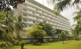 Grand Inna Samudra Beach Hotel