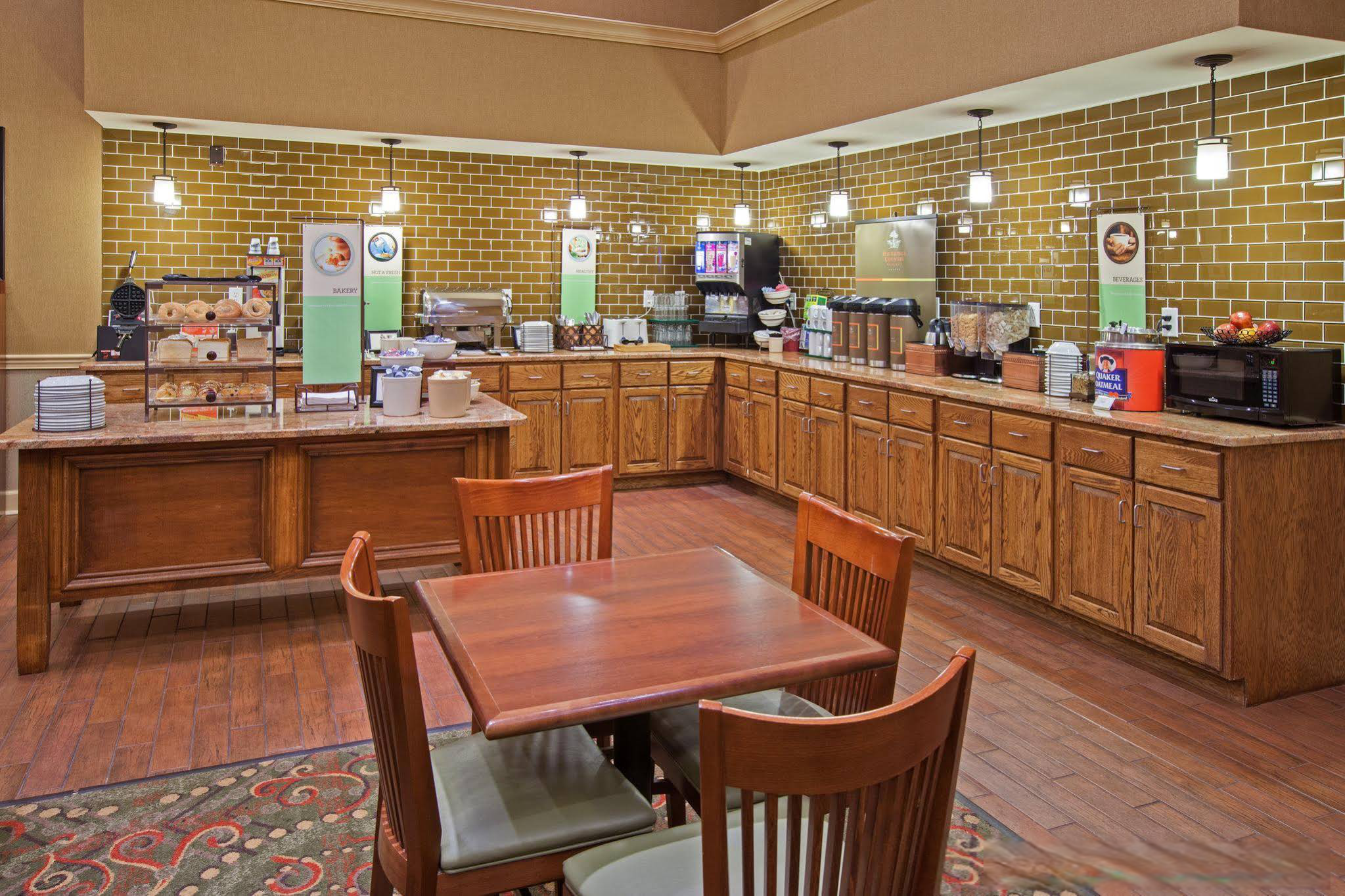 Country Inn & Suites by Radisson, London, KY