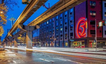 Staypineapple, Hotel Five, Downtown Seattle