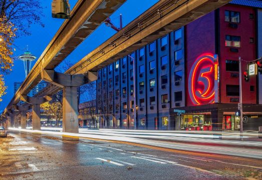 시애틀 명소 인근 호텔