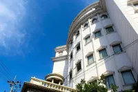 Quds Royal Hotel Surabaya Hotel di Kecamatan Pabean Cantikan