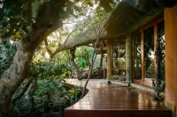 Nedile Lodge