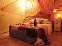 Romantic House for 2 People with Jacuzzi Hotels in Laroya