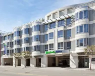 Holiday Inn Express & Suites San Francisco Fishermans Wharf Hotels in San Francisco