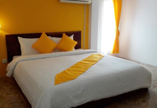 The Flora Boutique Hotel - Housity