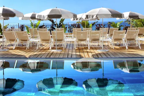 Grand Hotel Des Sablettes Plage, Curio Collection By Hilton - Pysäköinti