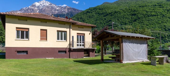 Villa Zaferina (Cco113) Hotels in Colico