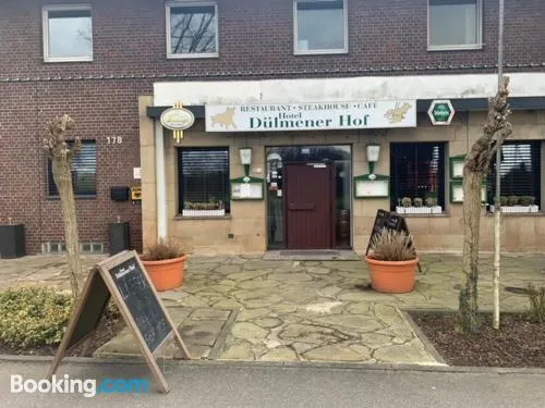 杜梅納霍夫賓館