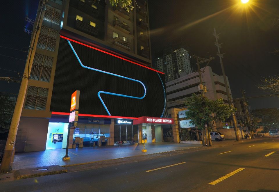 3. 레드 플래닛 마..