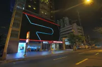 Red Planet Ortigas Hotels near Capitol Commons